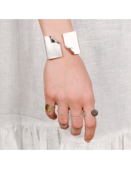 IMPERFECT SQUARE bracelet Minimalist, handcrafted - Monom